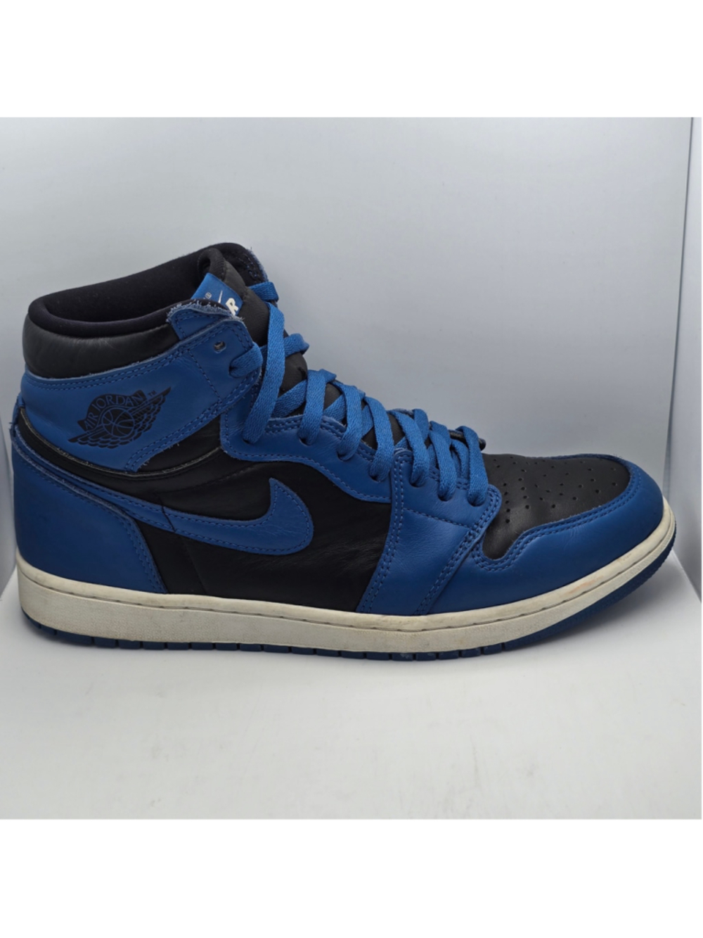 Jordan 1 Retro OG High Dark Marina Blue Men's 10.5 women's 12
